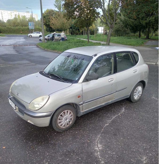 Daihatsu Sirion 1.0 58KM rok2000, benzyna, klimatyzacja sprawna, 4x airbag, wspomaganie, stan bdb