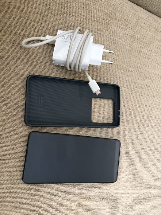 Vendo xiaomi 14T Pro de 12g/ 1T memoria c/ 2 anos de garantia