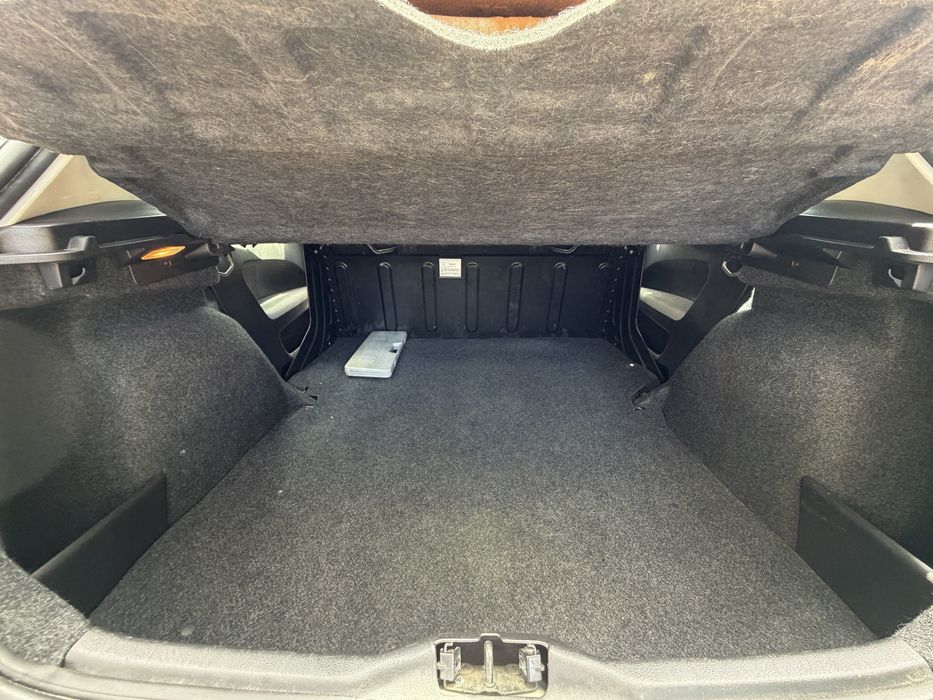 Peugeot 307 1.4 HDi Comercial – Muito económico – Inspeção até 12/2026