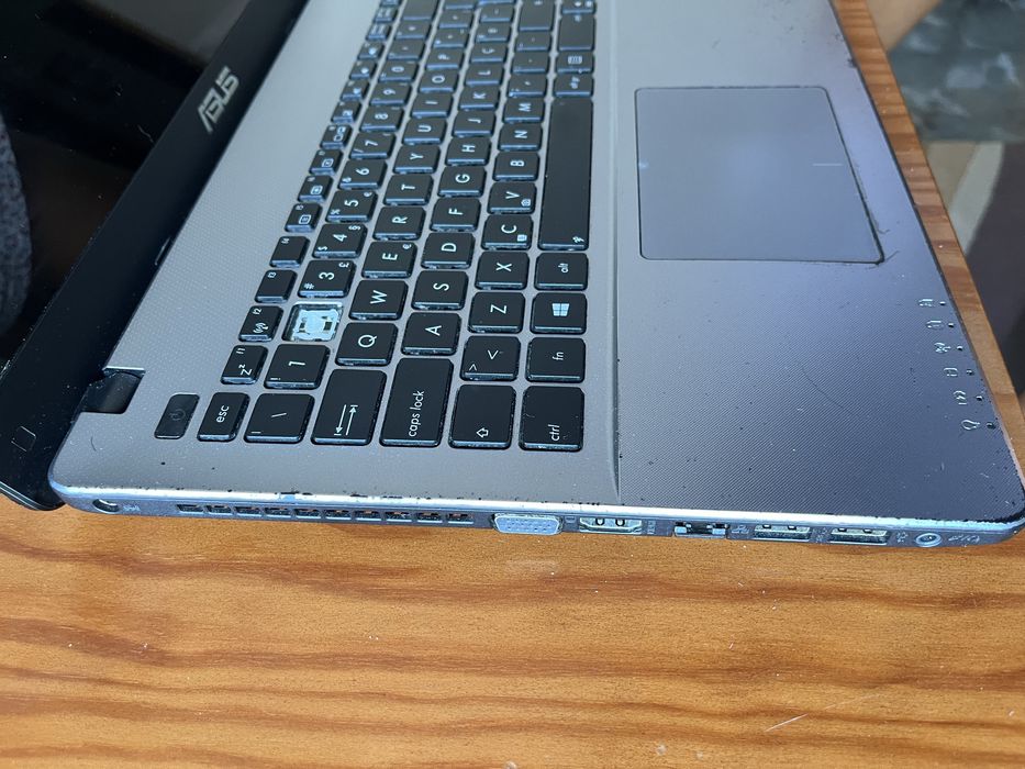 PC ASUS para peças- não funciona