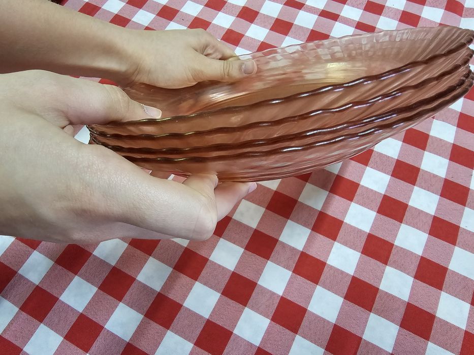 Pratos varios de vidro