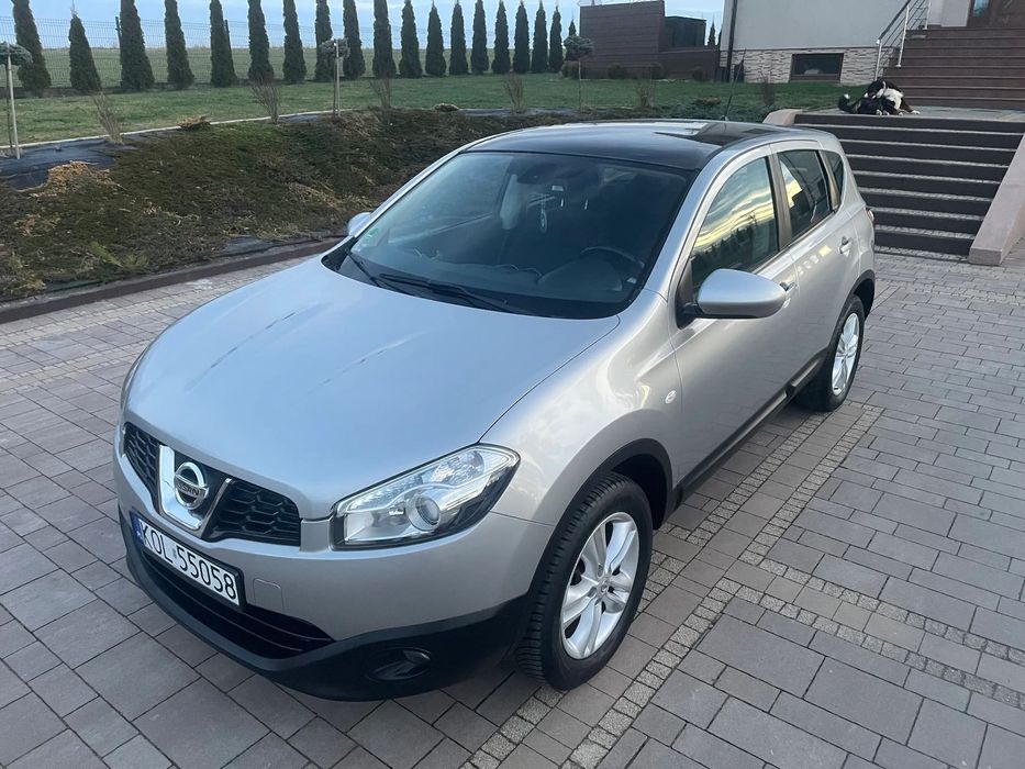 Nissan Qashqai 2,0 141 KM Benzyna, Kamera, Navi, Panorama, niski przebieg