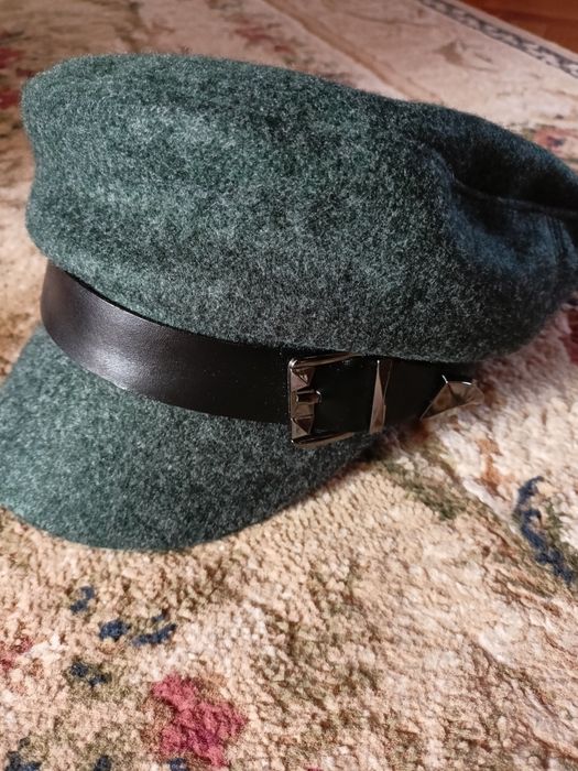 Кепка темного зелений колір