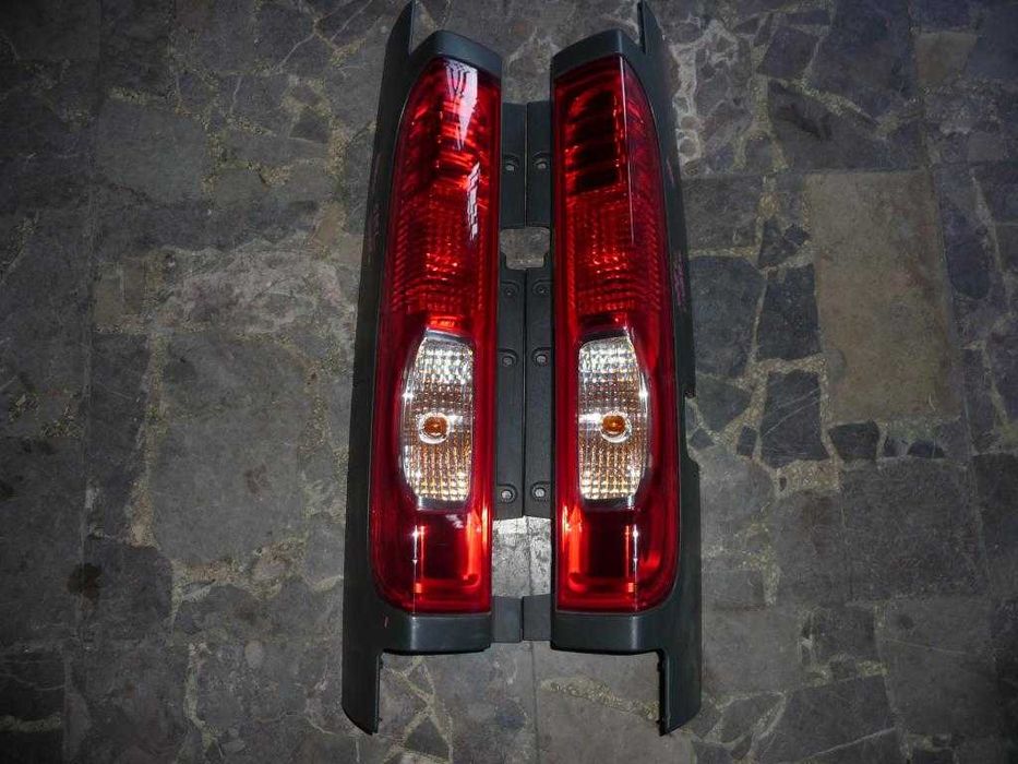 Фонарь задний Renault Trafic Opel Vivaro Рено Трафік Виваро Клик Стоп