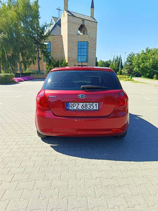 KIA CEED 2007r 120km 1.6 BENZYNA