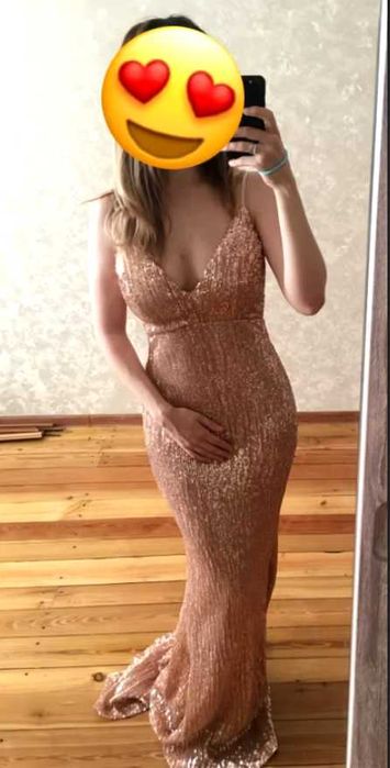 Sukienka maxi dekolt na ramiączkach cekiny złota S