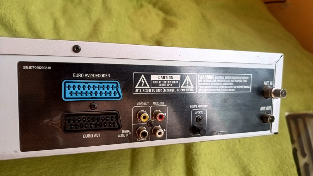 Odtwarzacz Vhs Daewoo Sd 7500 Combo  Dvd/CD/Mp3
