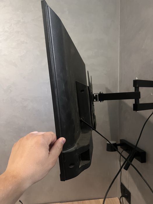 Смарт Телевізор 32"