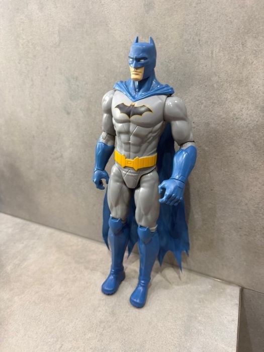 Figurka Batman - Hasbro - Dc Comics - 31 cm.