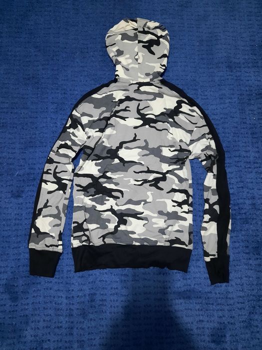 Sweatshirt H&M camuflada