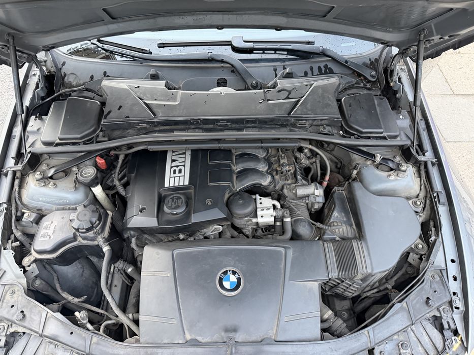 BMW E92 320i Coupe !!