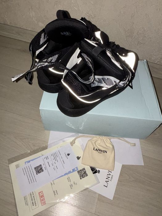 Кросівки Lanvin.