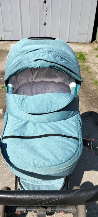 Продам коляску Safari