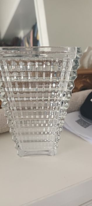 Jarra de vidro com caixa