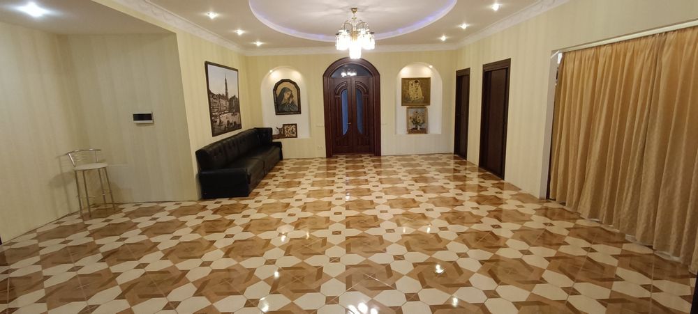 Продам великий будинок в Курилівці з сонячною станцією
