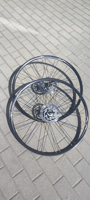 Sprzedam koło 28cali zdjete z Merida speeder 500