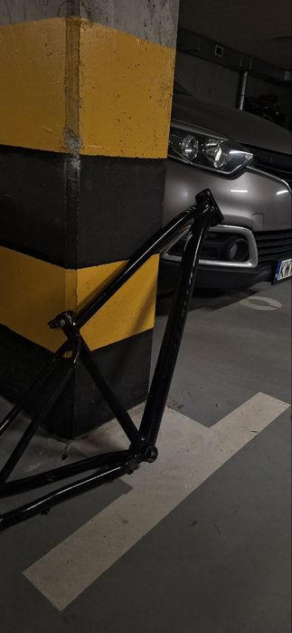 Sprzedam ramę jak nową