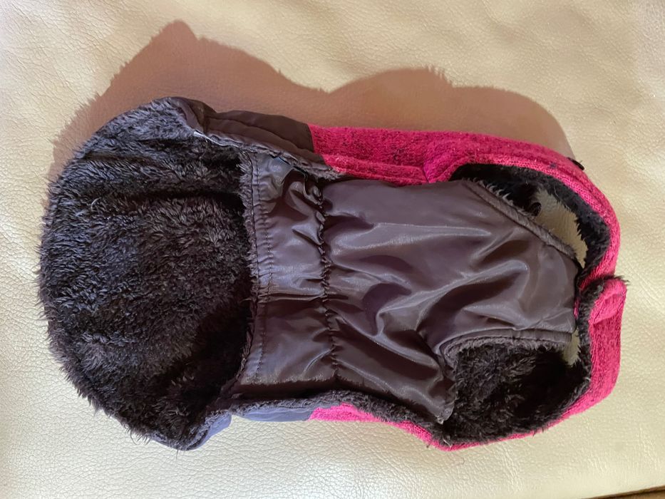 Vestido para cachorro forrado pelo de ovelha imitação