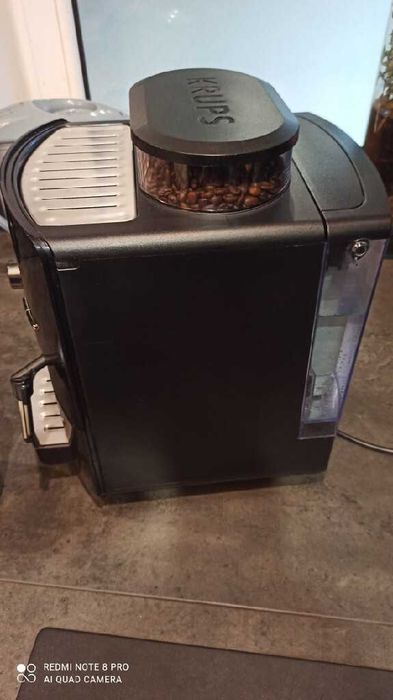 Ekspress Krups EA82..pojemnik do spieniania mleka młynek ,akcesoria ..