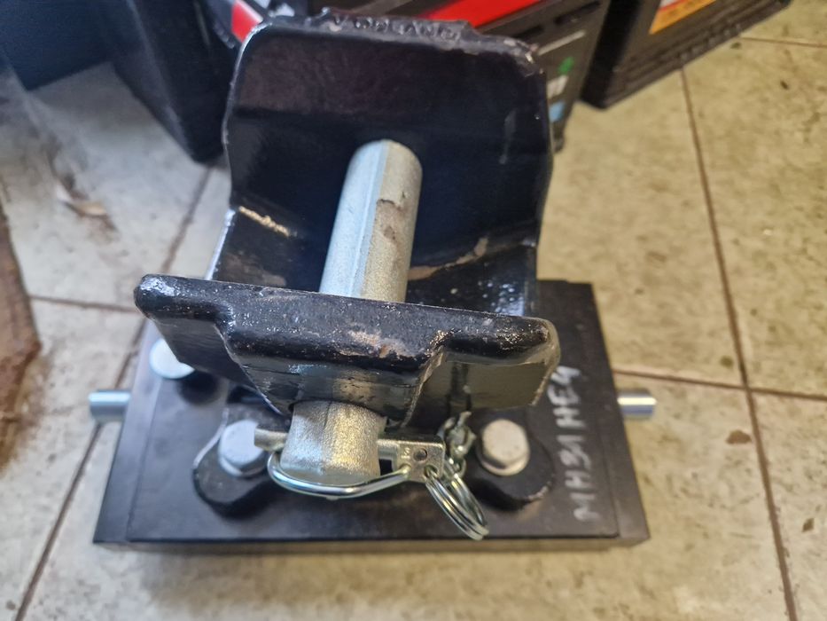 Nowy Zaczep Fendt 335mm x 30mmtransportowy górny