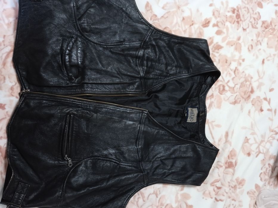 Жилетка мужская кожаная