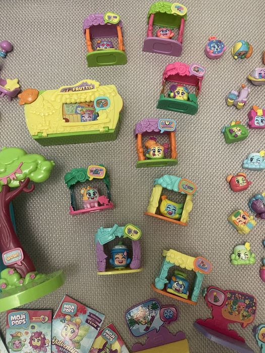 Ігровий набір Moji Pops, будиночок, купа різних Moji Pops, одним лотом