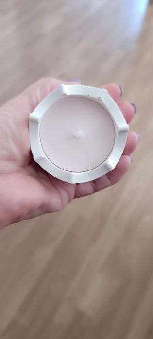 Vela aromática em peça de cerâmica em gesso