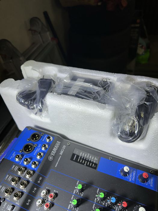 Mesa de som MG 10 Yamaha