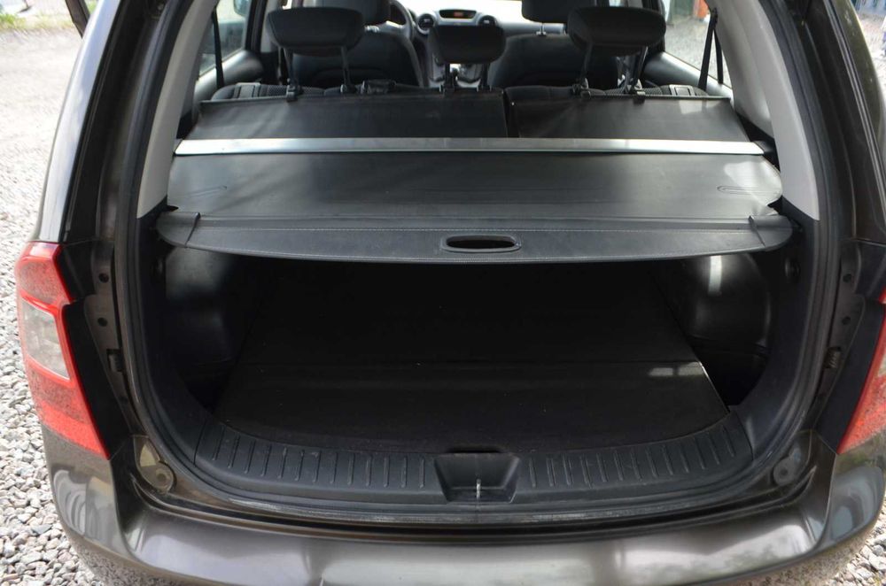 Kia Carens Дизель 2011