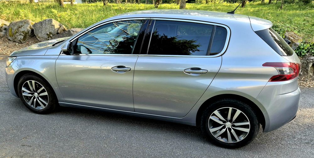 Peugeuot 308 Allure 1.2 PureTech 130Cv
