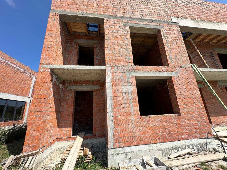 Продаж Котеджу Зубра 150м2 біля Сихова