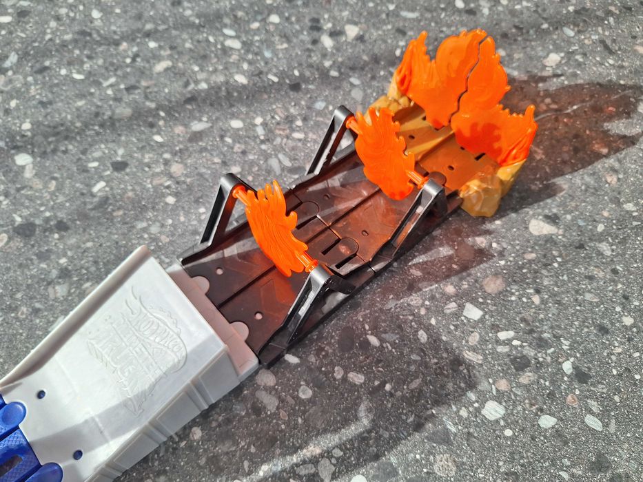 tor hot wheels brak aut w zestawie