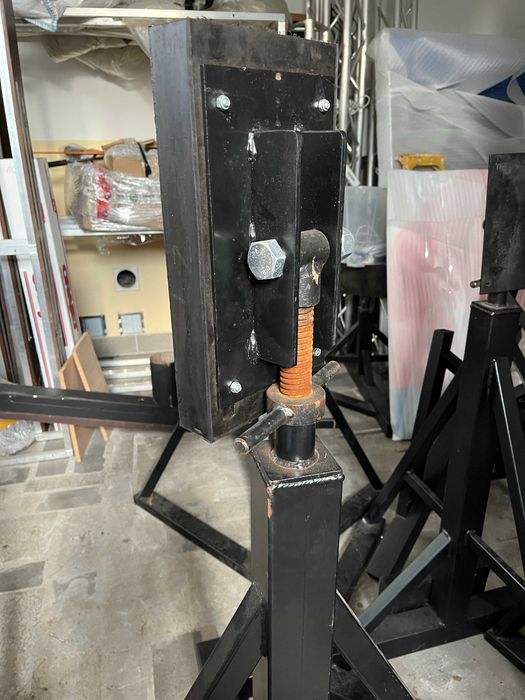 Podpory pod łódkę, jacht regulowane