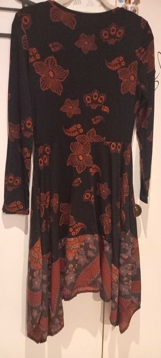 Vestido preto e vermelho, assimétrico - M - Desigual