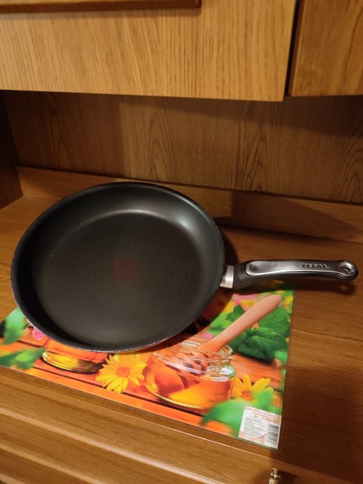 Сковорода  Tefal  32см.