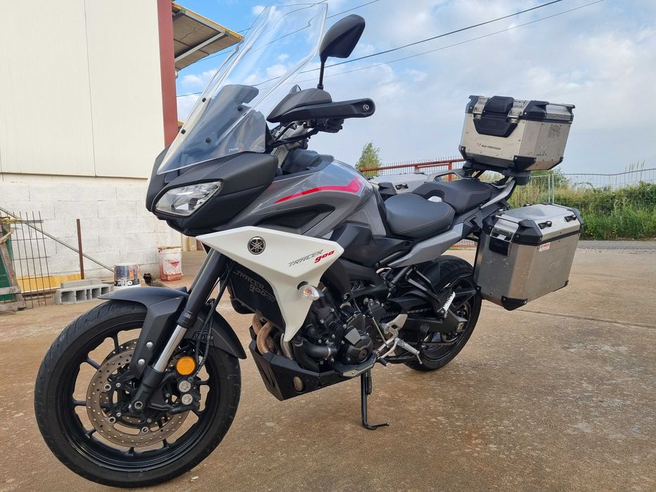 Yamaha Tracer 900 impecável