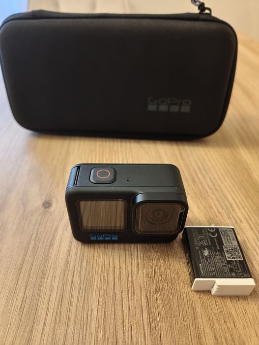 GoPro Hero 11 Black + mnóstwo akcesorii.