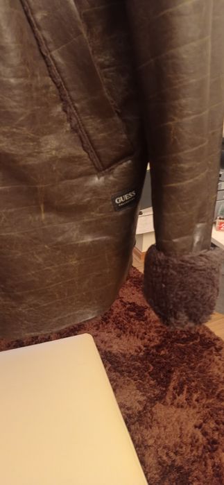 Casaco de homem em pele marca Guess NR 52