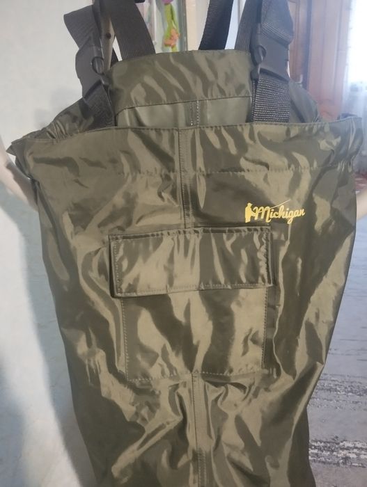 Фирменные легкие нейлоновые вейдерсы