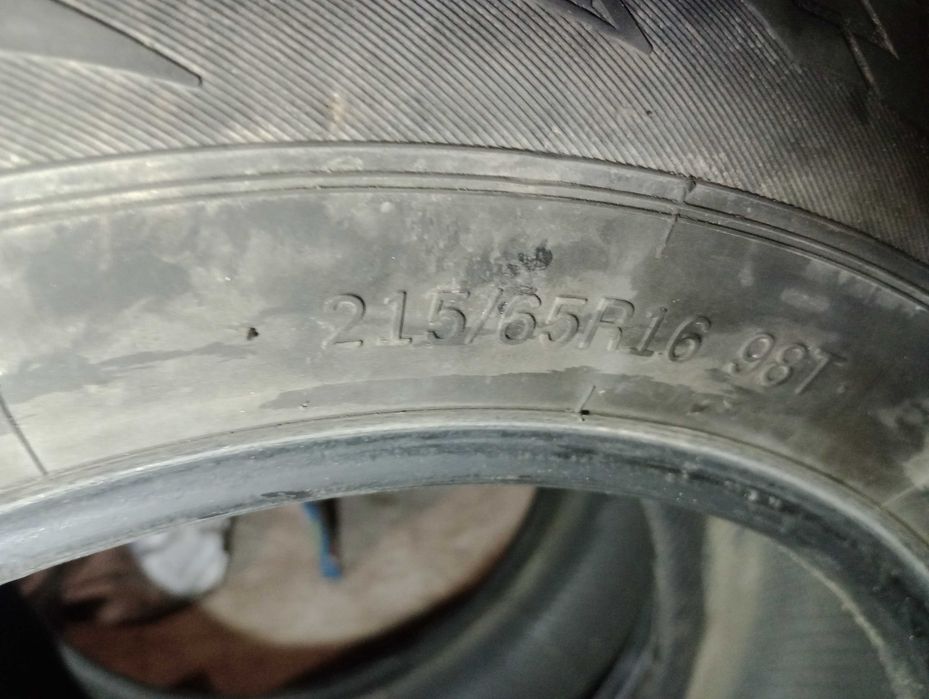 Резина 215/65/16