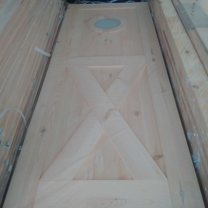 sosnowe drewniane drzwi BULAJ