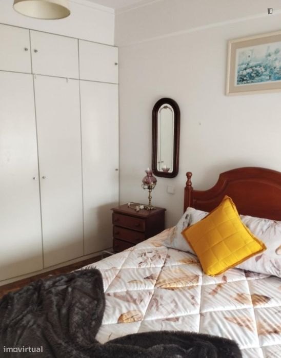 Quarto - localizado em Leiria