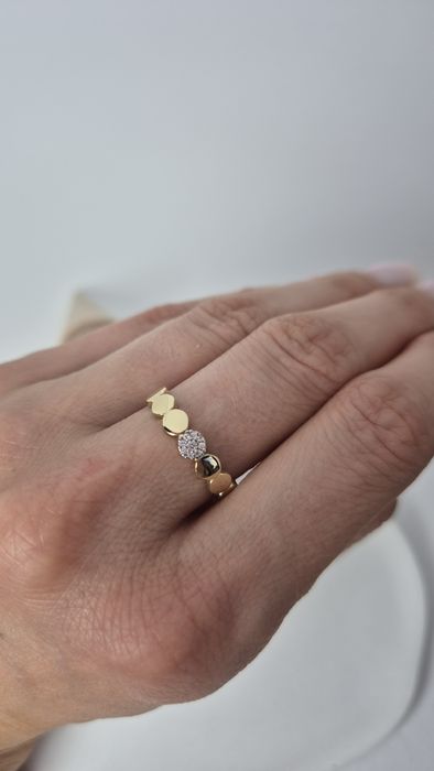 Nowy złoty pierścionek obrączka cyrkonie plaster miodu p.585