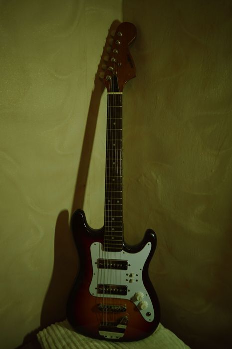 Japan 60's RARE Satellite Stratocaster 65-T.