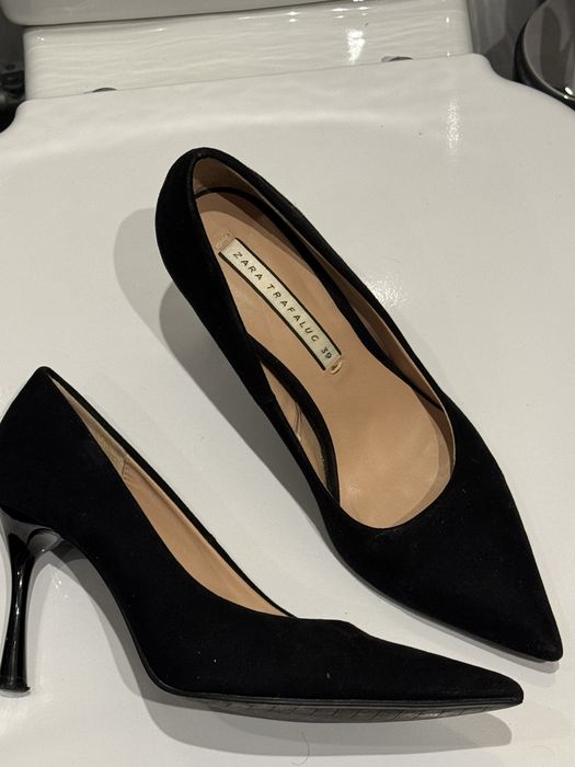 Sapatos pretos salto alto elegantes e confortáveis 39