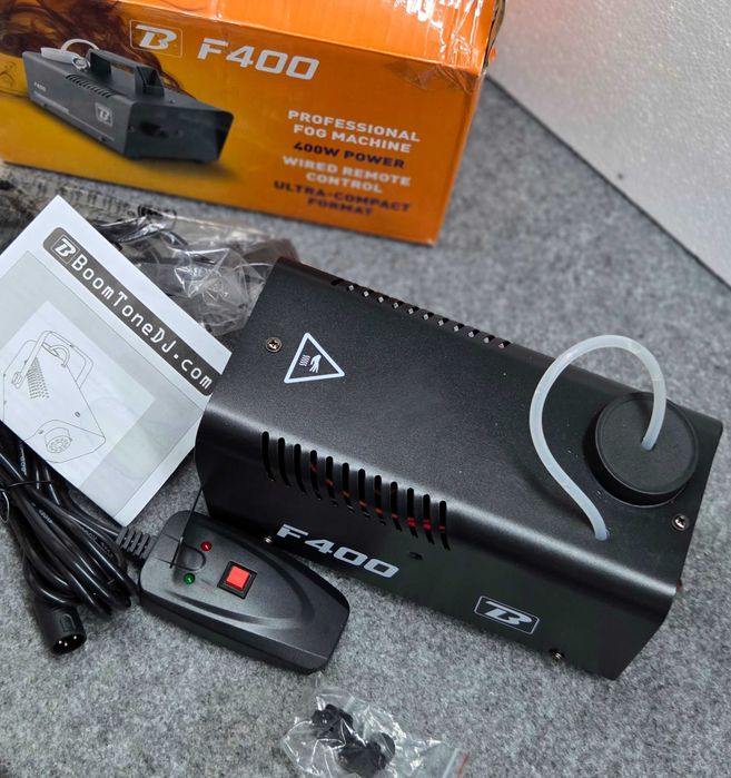 Máquina de Fumo F400 400W com Comando – Nova em Caixa
