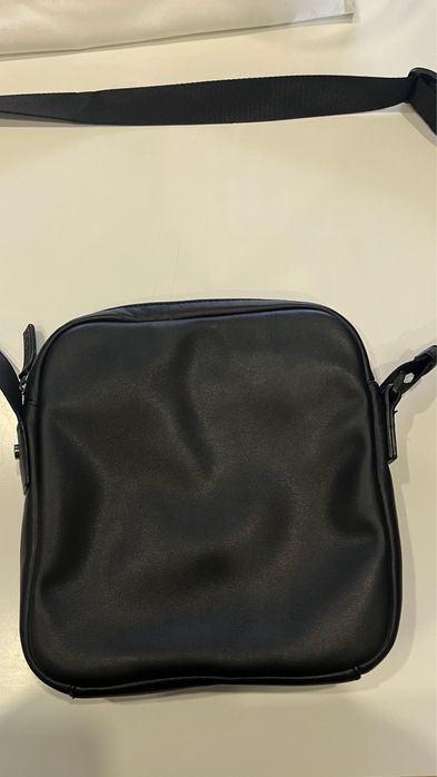 Bolsa da guess preta