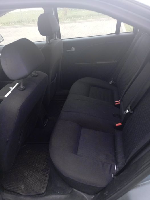 Ford Mondeo mk3. 1.8LPG   2005r