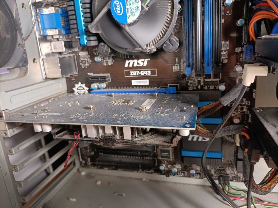 Desktop i7 4770 DDR3 8 RAM NVIDIA GT 630 Intel(R) 1 SSD 128 gb