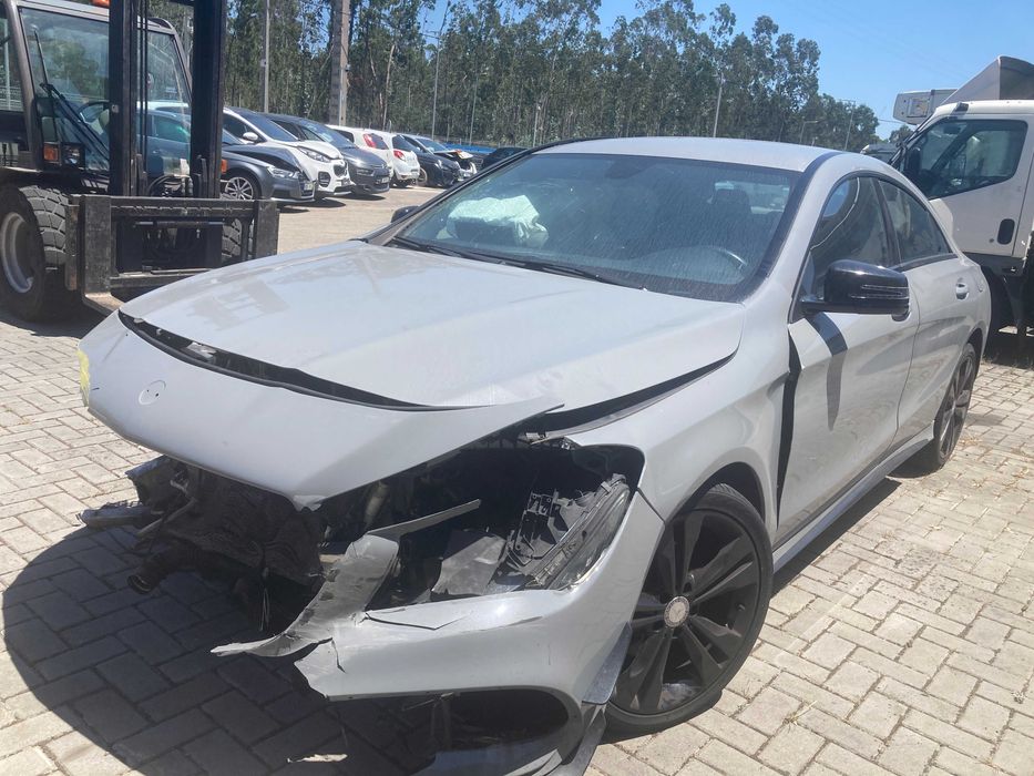 MERCEDES-BENZ CLA 180 cdi 2014